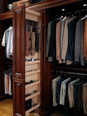                    OEM/ODM Customized Stylish Closet Furniture Solution for Apartments, Villa, Resort, Hotel Custom Personal Touch Included with Solid Wood in China             
