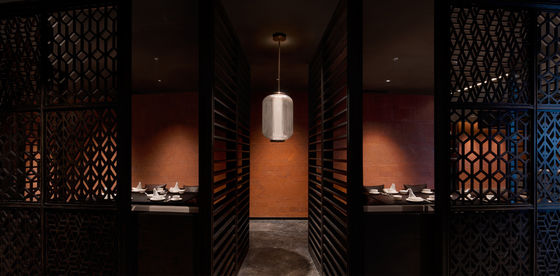 Luxurious Hotel Furniture Bespoke Layout High End Hotel Lobby Furniture 1020mm Chair