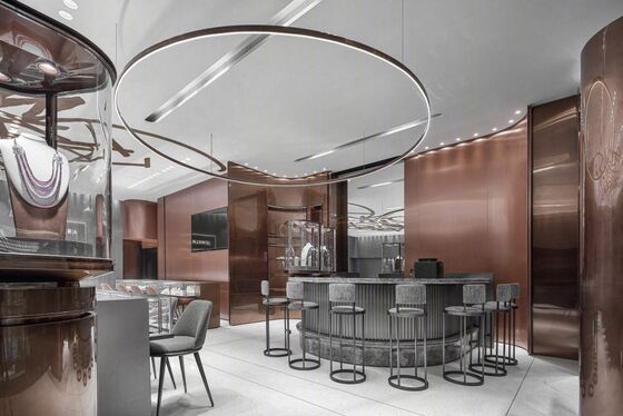 OEM/ODM DISPLAY CABINET, STORAGE & DISPLAY CABINET, DISPLAY CABINET, TEMPERED GLASS DISPLAY CABINET, CUSTOM DISPLAY CABINET, VILLA DISPLAY CABINET