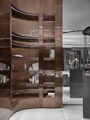 OEM/ODM Custom Luxury Round Glass Jewelry Display Cabinet High End Retail Jewelry Showcase For Mall Boutique