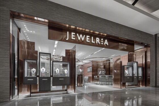 OEM/ODM Custom Modern LED Lighted Jewelry Display Counter Tempered Glass Jewelry Showcase For Diamond Store