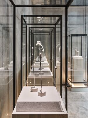 Wholesale Luxury Jewelry Display Counter Round Glass Jewelry Case For Brand Jewelry Shop, OEM/ODM Customized Cabinet Manufacture with in China