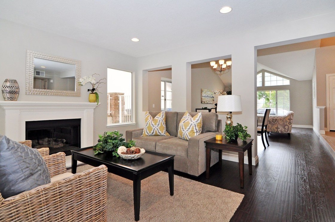 China Manufacture Solid Wood Frame Living Room Furniture Collection Sets, Best Price Custom Personal