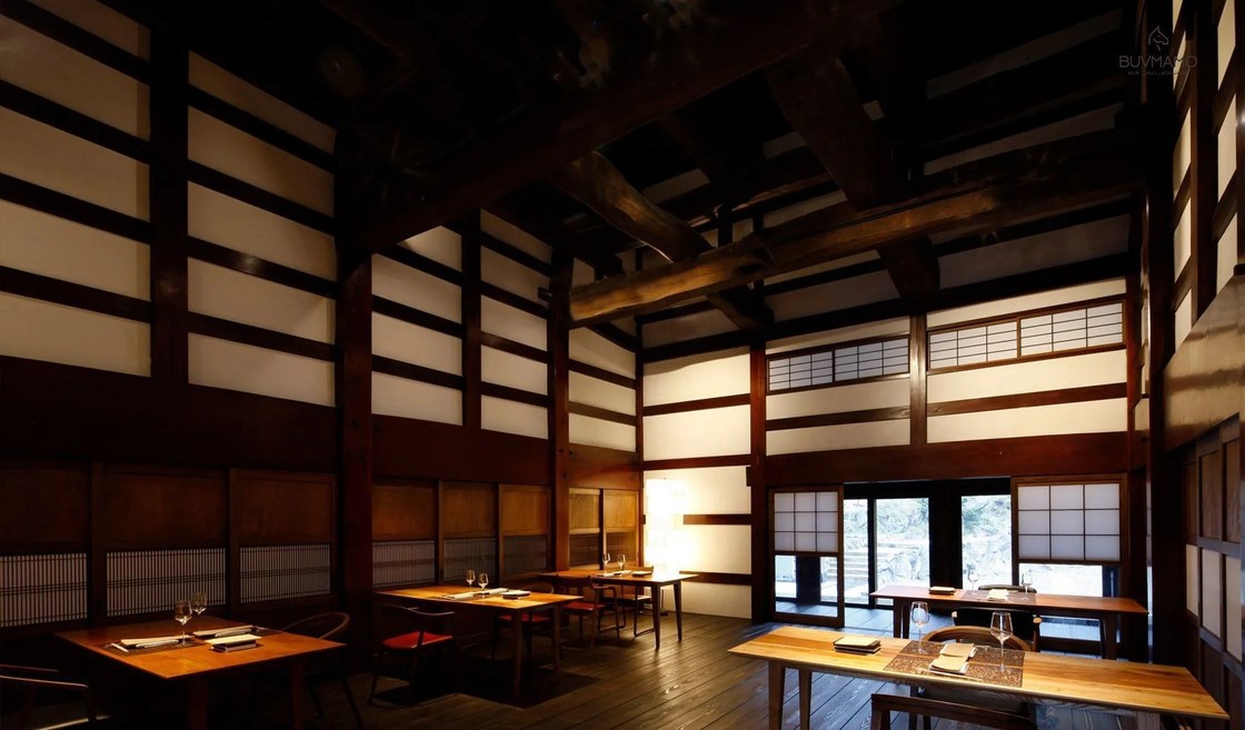 Exquisite Elegance  Dining Room Furniture Innovative  Modern Dining Chairs