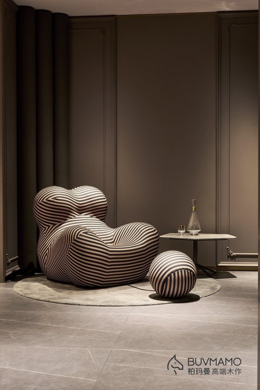 OEM/ODM HOTEL SUITE FURNITURE WITH CUSTOMIZED SOLID WOOD FRAME CHAIR COLLECTION SOLUTION SETS WITH SOFT CUSHION