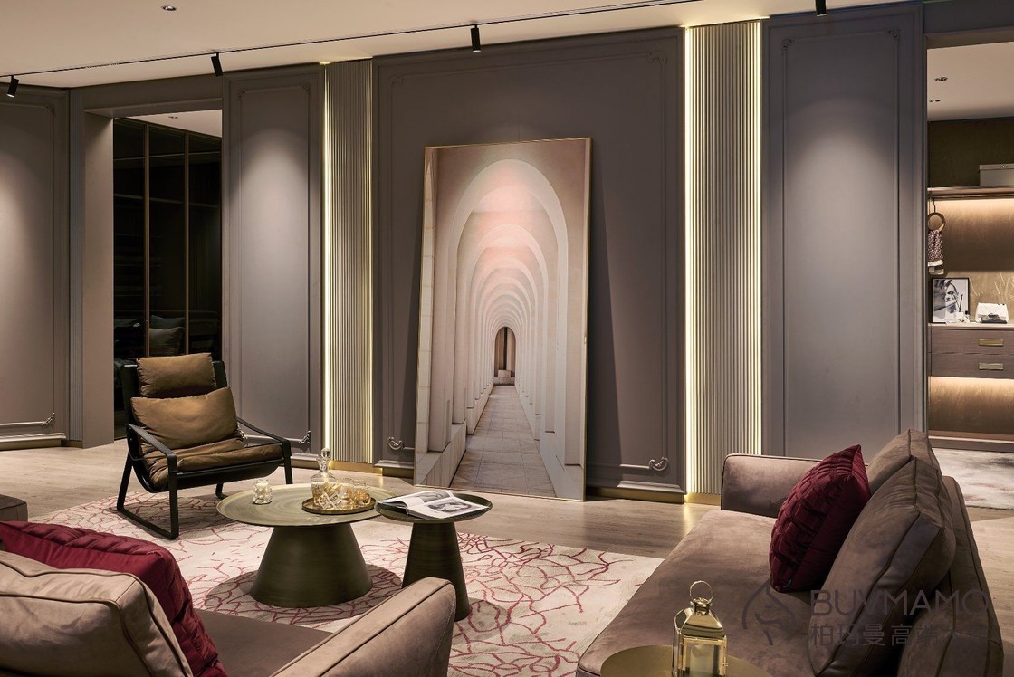                    Customized Solid Wood Chair for Hotel Villa Resort Apartment and Project Set             