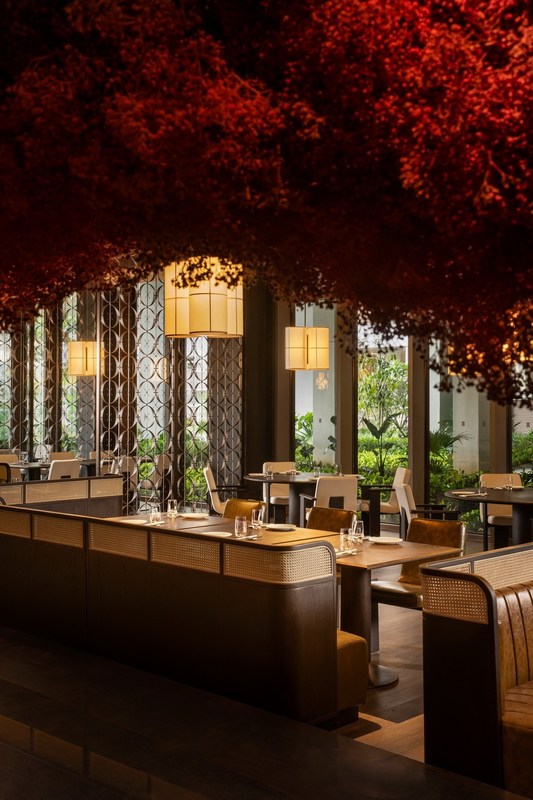 Teak Furniture Dining Set Black Walnut Dining Table And Benches Cold Resist