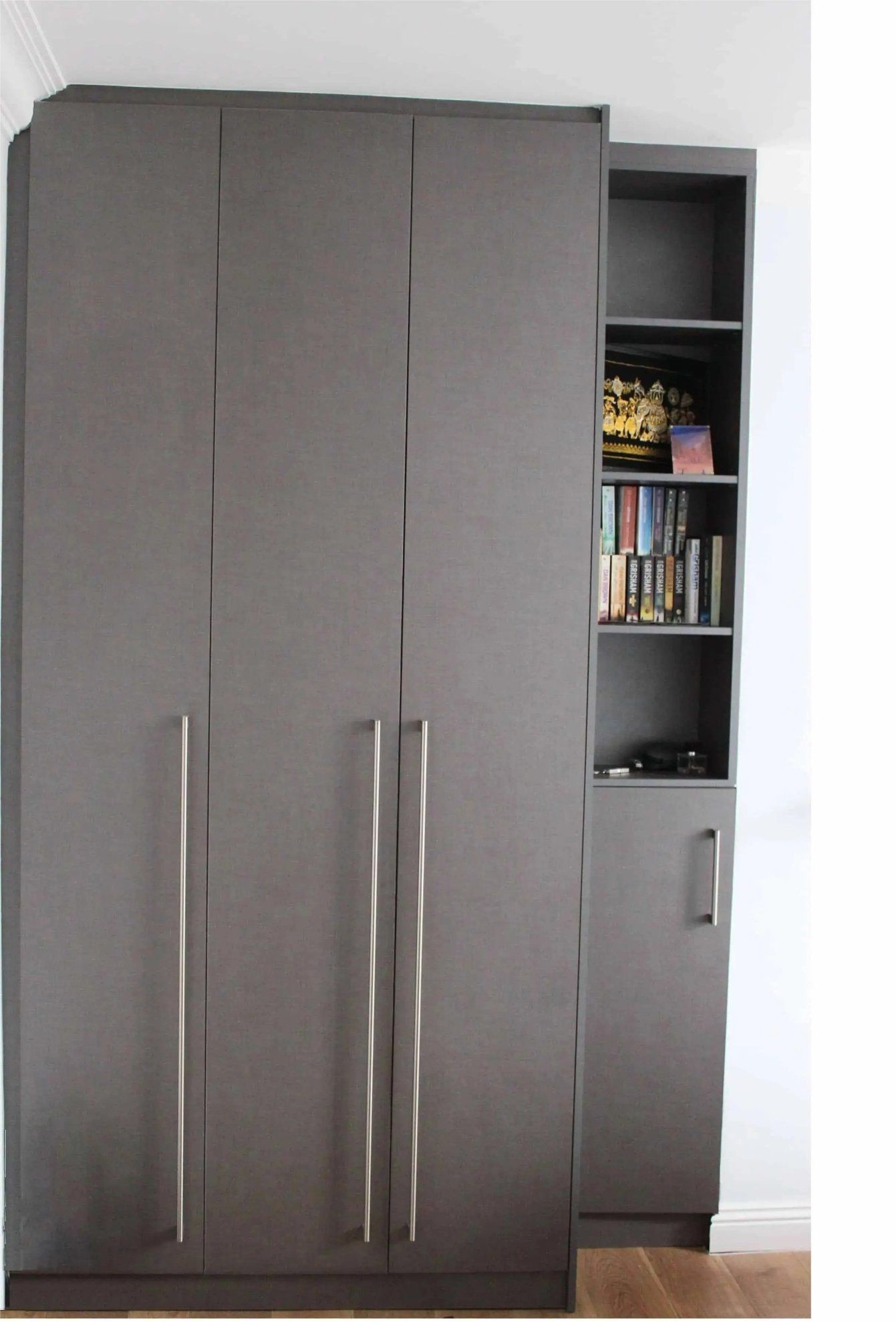CHINA OEM & ODM CUSTOM COMMERCIAL FURNITURE: SOLID WOOD FRAME WARDROBE & HIGH‑END BAR STOOLS. STYLISH & FUNCTIONAL FOR HOTELS, VILLAS, BARS, BANQUETS AND RESTAURANT PROJECT CUSTOM ORDERS