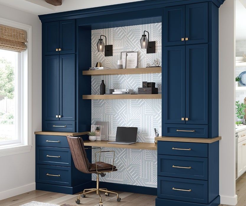                    OEM/ODM Customized Desk for Hotel, Villa, Resort, Bar, Restaurant and Lobby Projects with Solid Wood Frame in China             