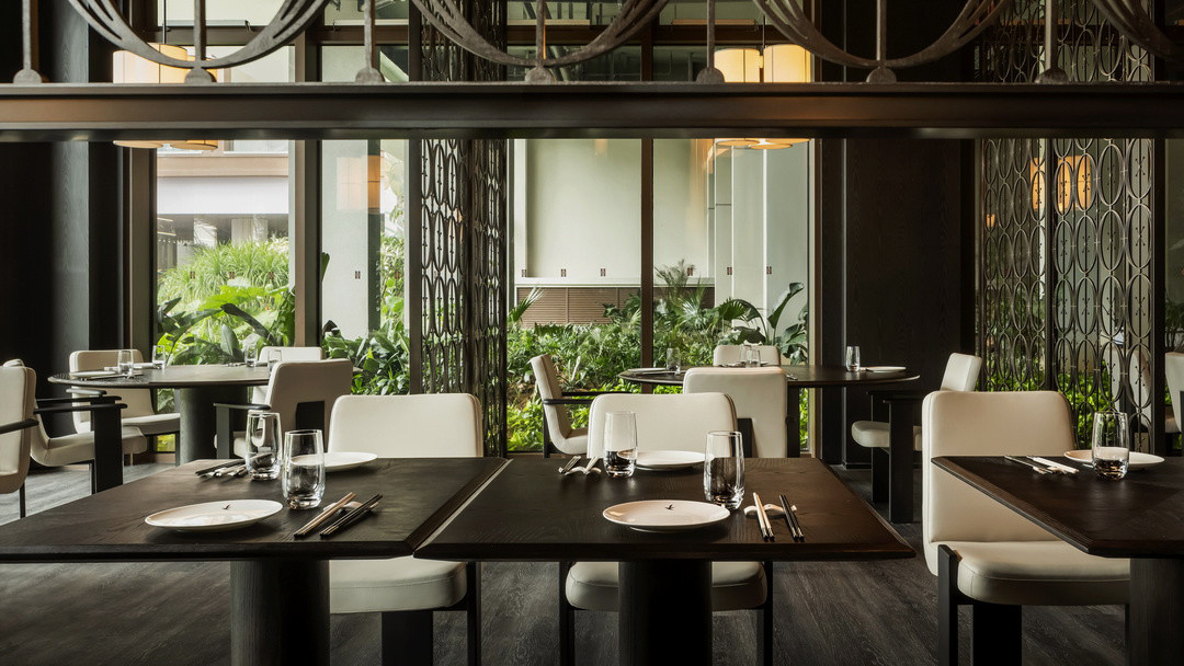 Upscale Solid Wood Frame Modern Hotel Lobby Chairs House Restaurant Patio Furniture