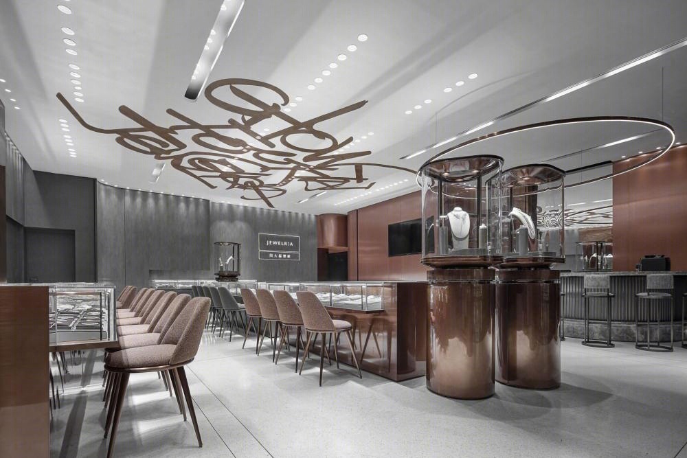 DISPLAY CABINET: A HIGH-QUALITY, MODERN STORAGE AND DISPLAY PIECE DESIGNED FOR SHOWCASING VARIOUS ITEMS (SUCH AS HANDICRAFTS, JEWELRY, COSMETICS, COLLECTIBLES, AND RETAIL GOODS).