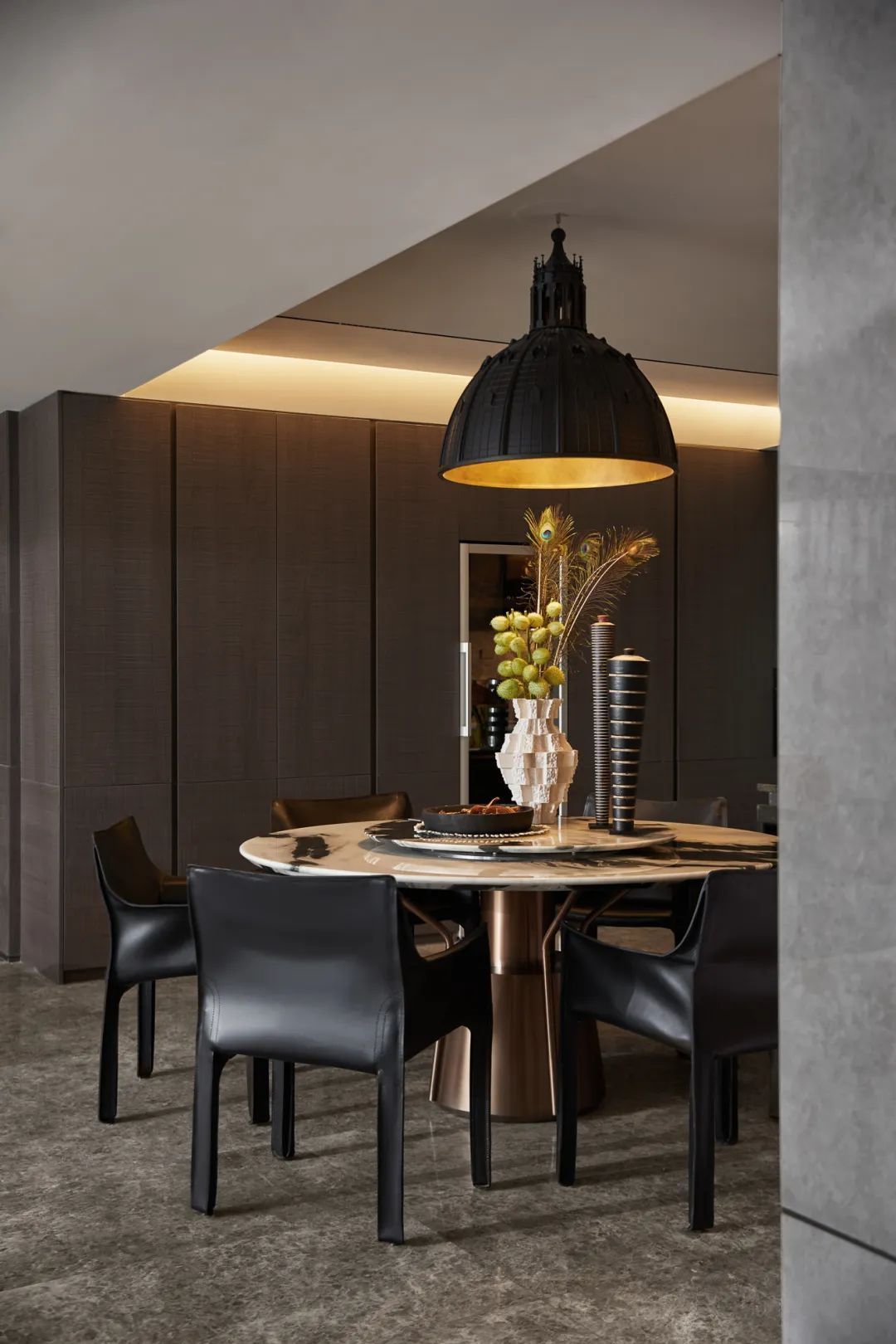 OEM/ODM CUSTOM MODERN LUXURY DINING ROOM FURNITURE COLLECTION | NATURAL MARBLE TOP, BRASS BASE, CUSTOM LEATHER CHAIRS FOR VILLA & APARTMENT