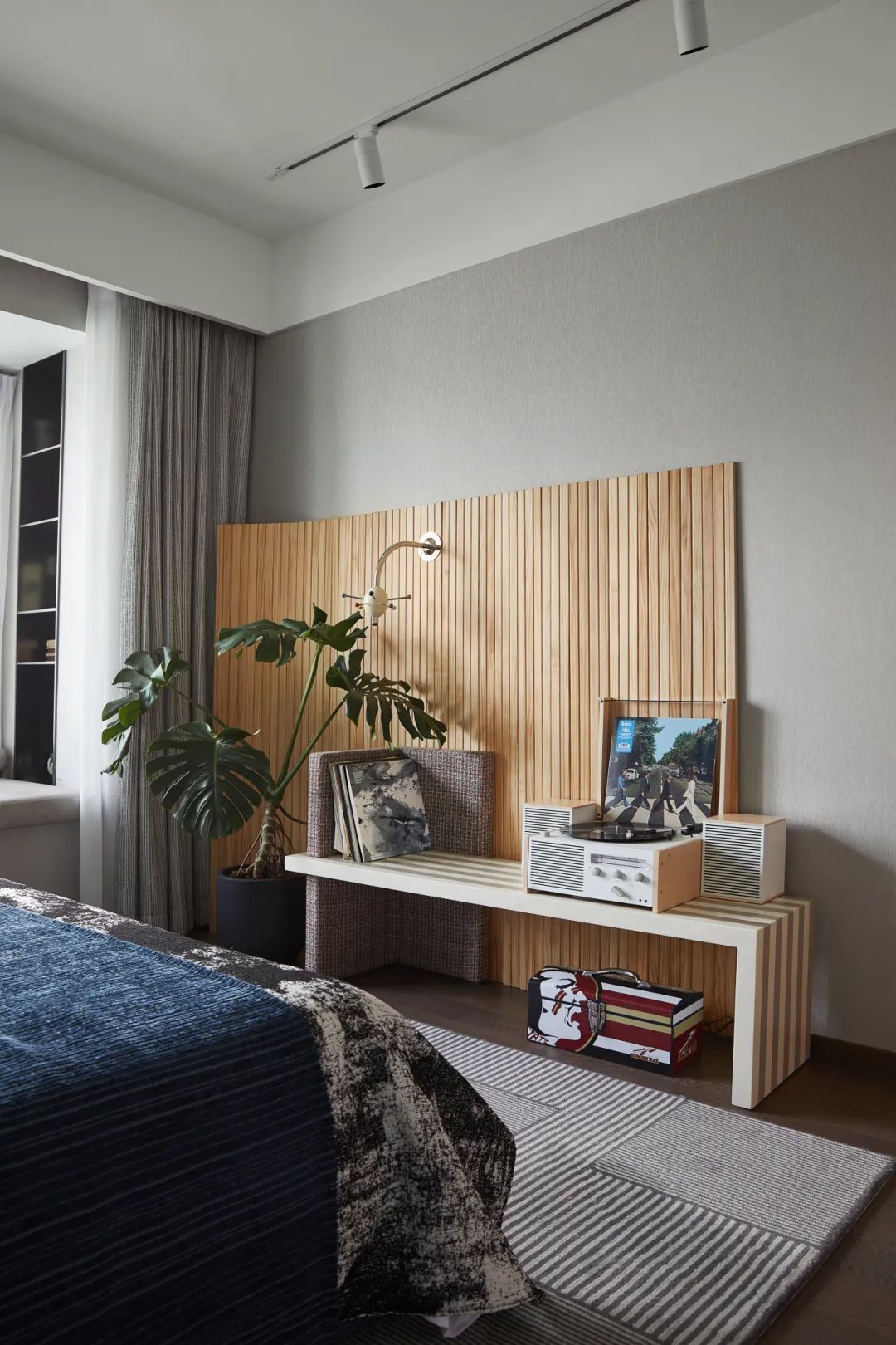 PREMIUM OEM/ODM COMMERCIAL BEDROOM FURNITURE COLLECTION | CUSTOM BED FRAME, NIGHTSTAND AND DESK FOR HOTEL, RESORT & APARTMENT PROJECTS