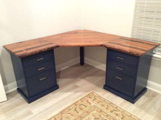                    OEM/ODM Customized Desk for Hotel, Villa, Resort, Bar, Restaurant and Lobby Projects with Solid Wood Frame in China             