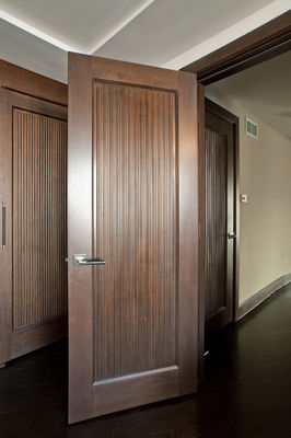 OEM/ODM kundenspezifisch China Manufacture Good Quality Door Collection Sets mit Massivholzrahmen