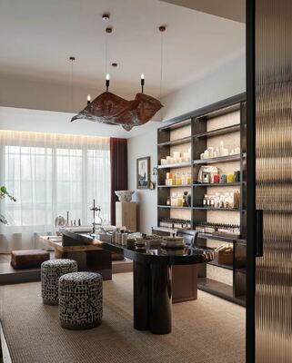 OEM/ODM Custom Luxury Modern Hotel Suite Furniture Set | Floating Bathroom Vanity, Executive Desk & Open Bookshelf for Villa & High-End Residential
